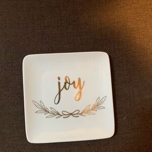 Fitz and Floyd Everyday White Porcelain Plate. MUST BUNDLE